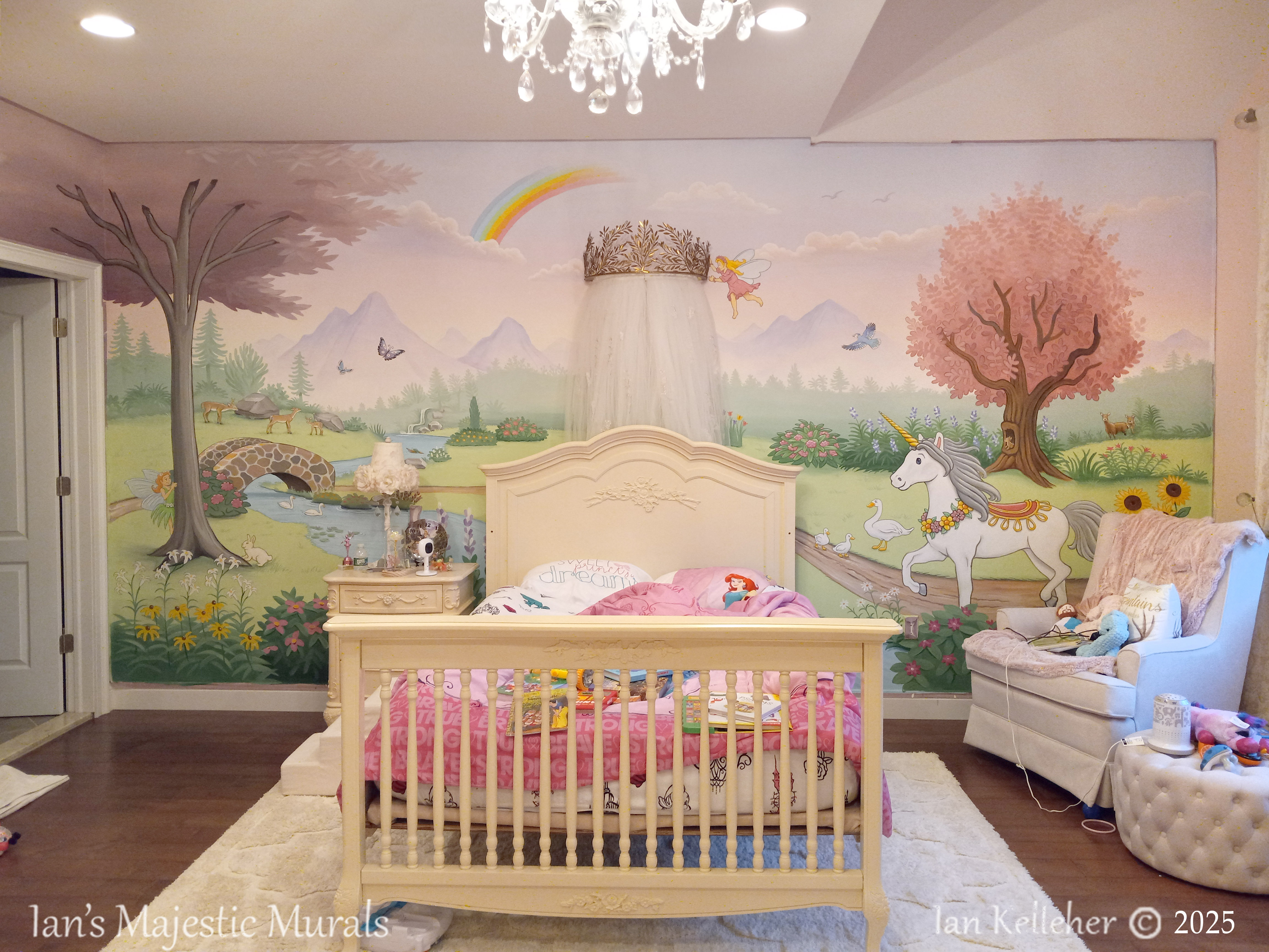 iankelleher_unicornscene_mural_01.jpg
